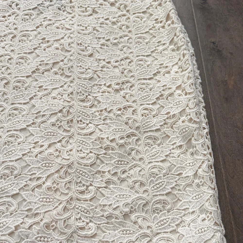 NWT Talbots Cream Lace Pencil Skirt - Picture 3 of 6